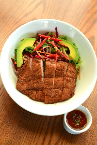 CRISPY CHICKEN SALAD